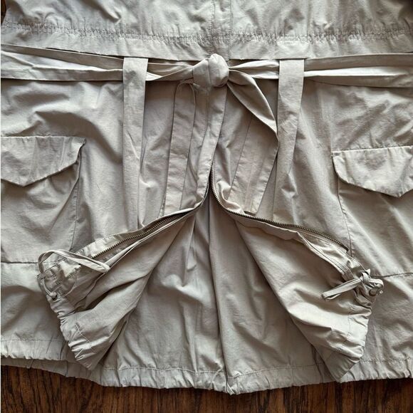 Womens Raincoat Rain Jacket Tan Hood Drawstring Waist Two Way Zipper Size XL - Picture 15 of 16